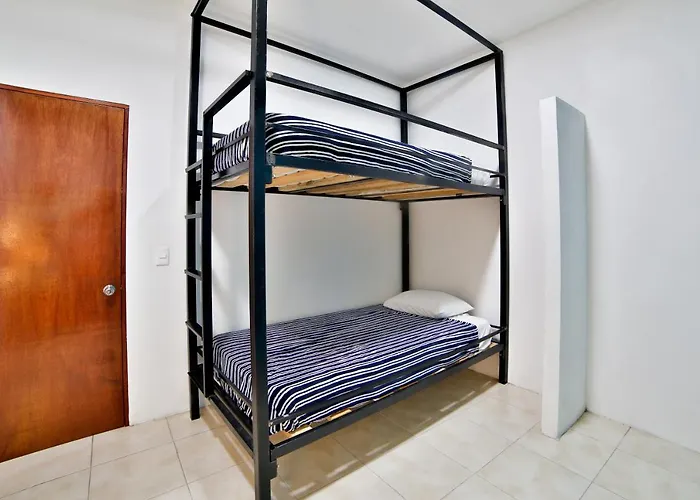 Hostal Ten To Ten Puerto Vallarta